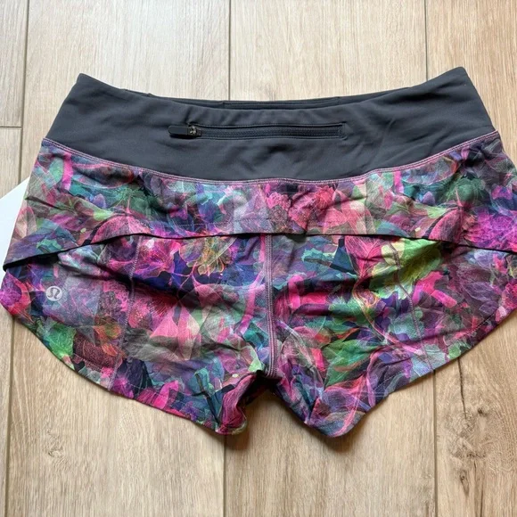 Lululemon Speed up Shorts NWT - Picture 2 of 3